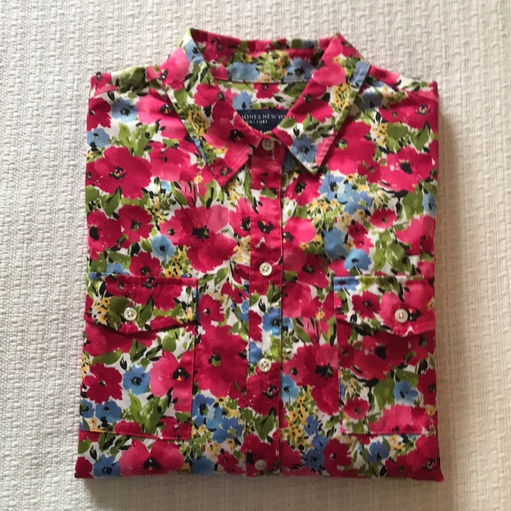 Beautiful Jones New York blouse
